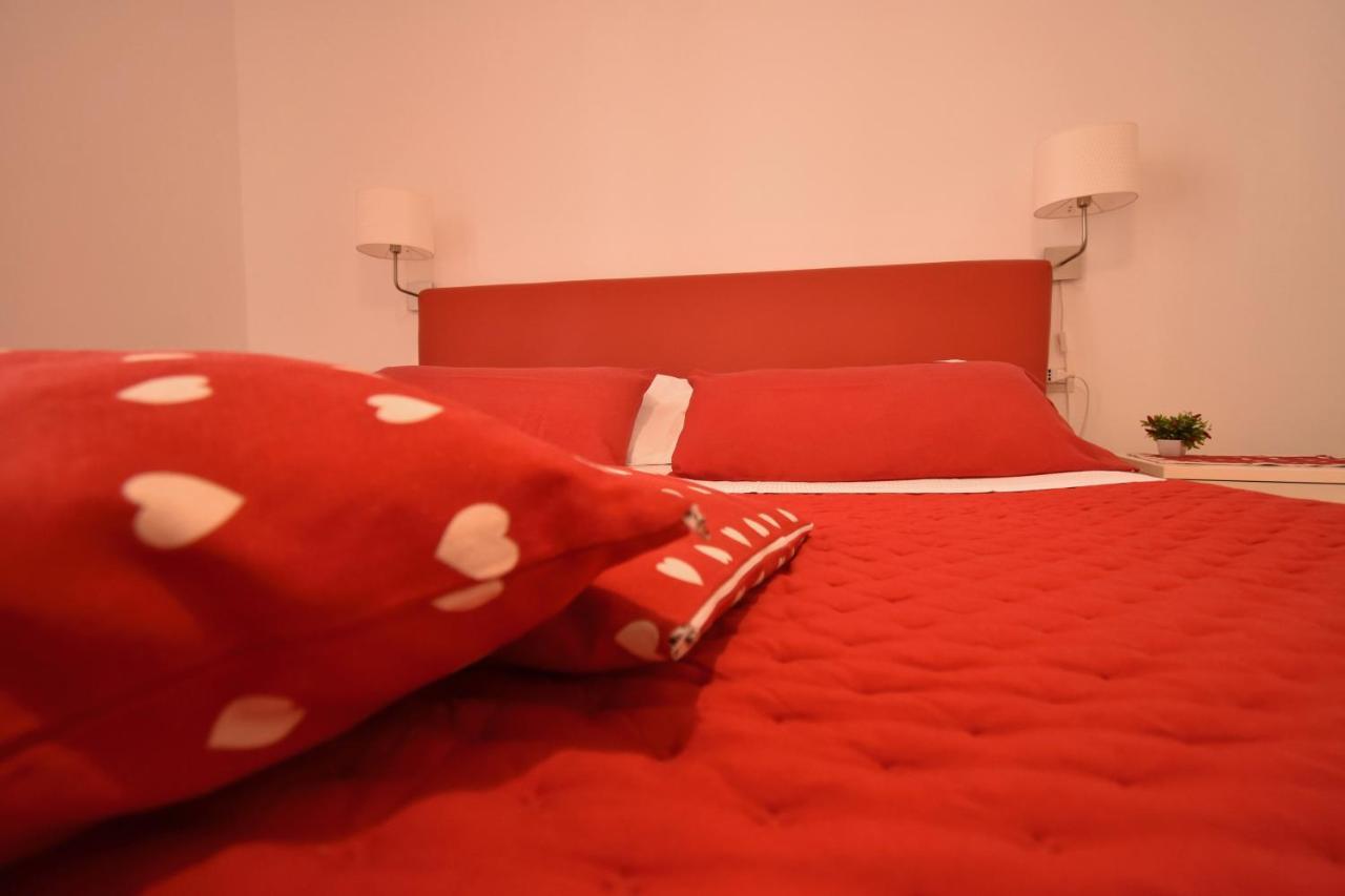 Affittacamere E Appartamenti - Rent Rooms And Apartments Le Camere Nel Corso - Adults Only ラ・スペツィア エクステリア 写真