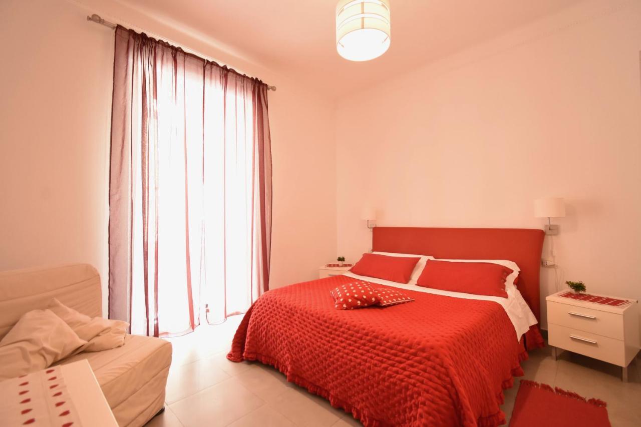 Affittacamere E Appartamenti - Rent Rooms And Apartments Le Camere Nel Corso - Adults Only ラ・スペツィア エクステリア 写真