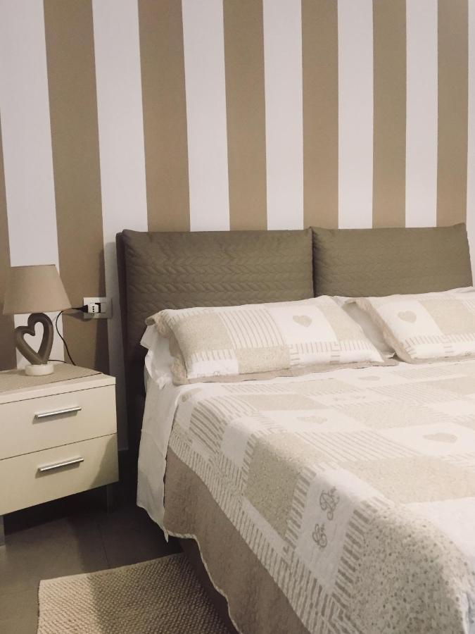 Affittacamere E Appartamenti - Rent Rooms And Apartments Le Camere Nel Corso - Adults Only ラ・スペツィア エクステリア 写真