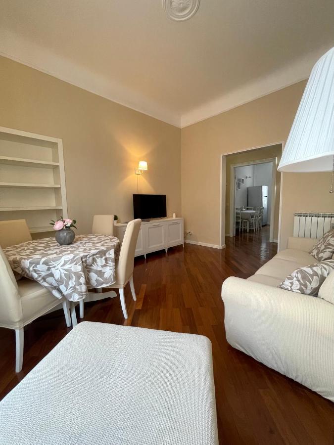 Affittacamere E Appartamenti - Rent Rooms And Apartments Le Camere Nel Corso - Adults Only ラ・スペツィア エクステリア 写真