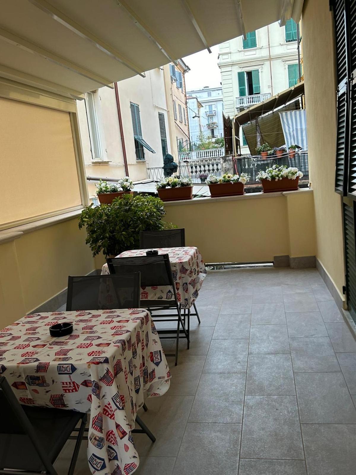 Affittacamere E Appartamenti - Rent Rooms And Apartments Le Camere Nel Corso - Adults Only ラ・スペツィア エクステリア 写真