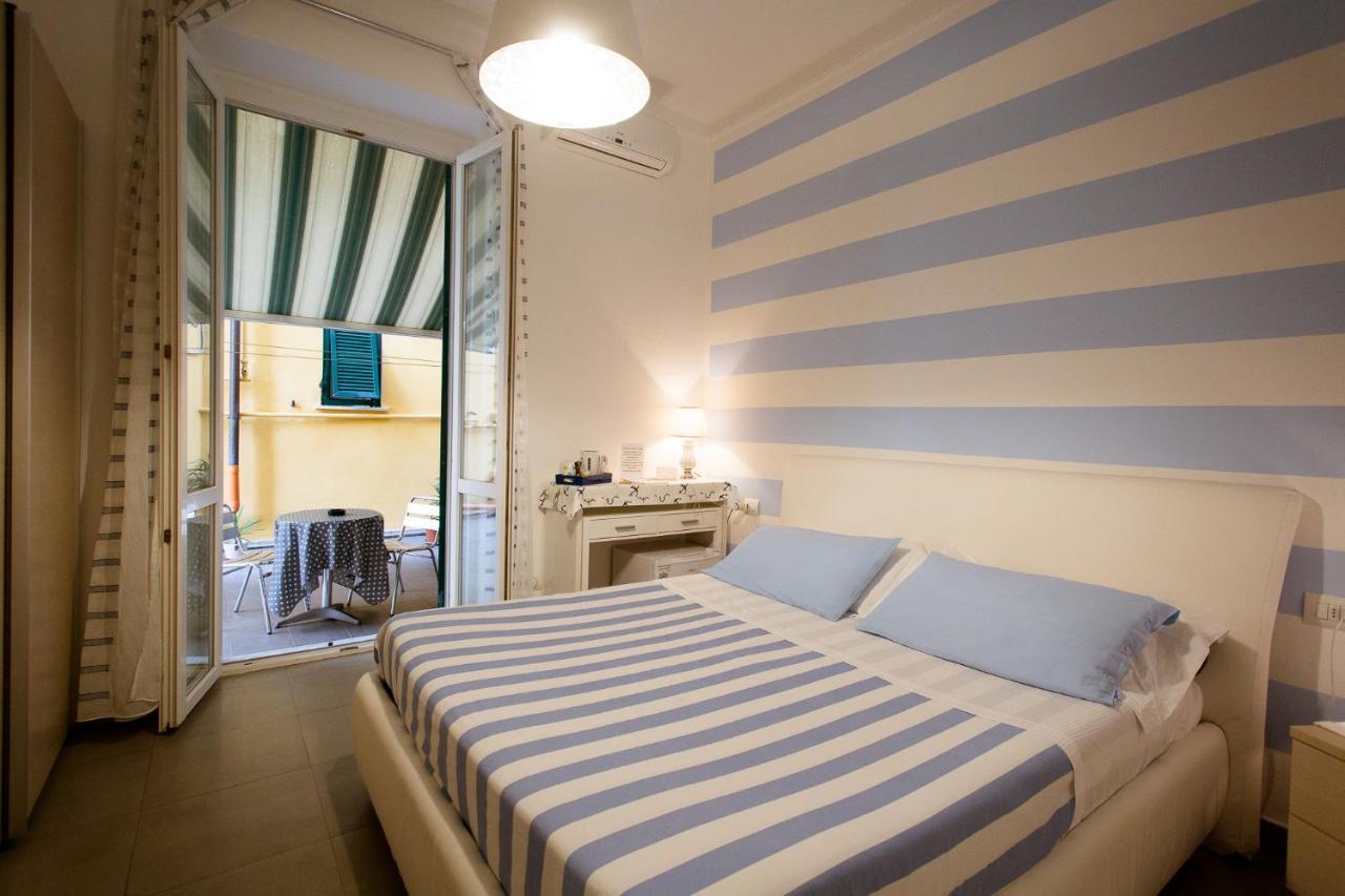 Affittacamere E Appartamenti - Rent Rooms And Apartments Le Camere Nel Corso - Adults Only ラ・スペツィア エクステリア 写真