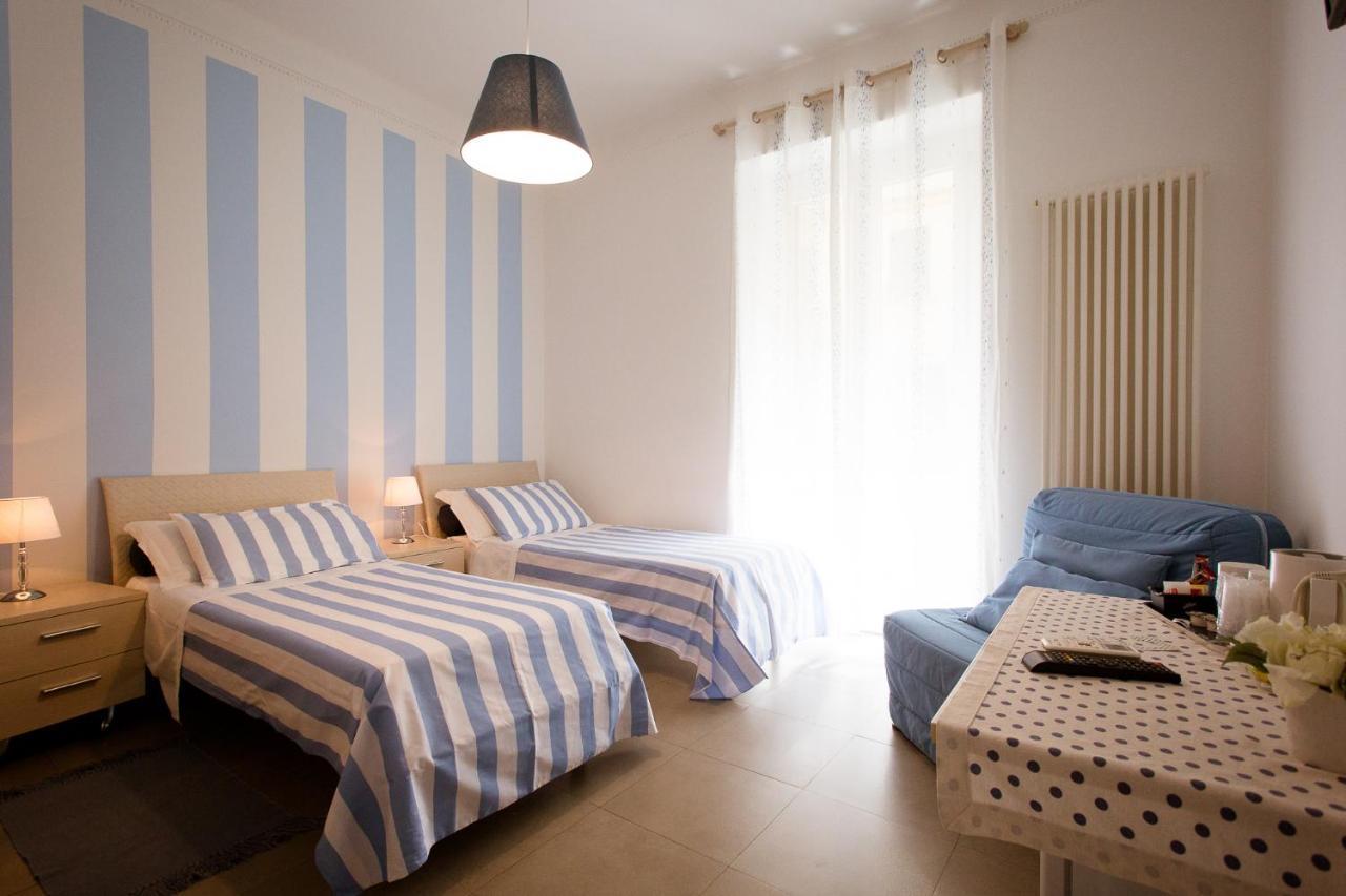 Affittacamere E Appartamenti - Rent Rooms And Apartments Le Camere Nel Corso - Adults Only ラ・スペツィア エクステリア 写真