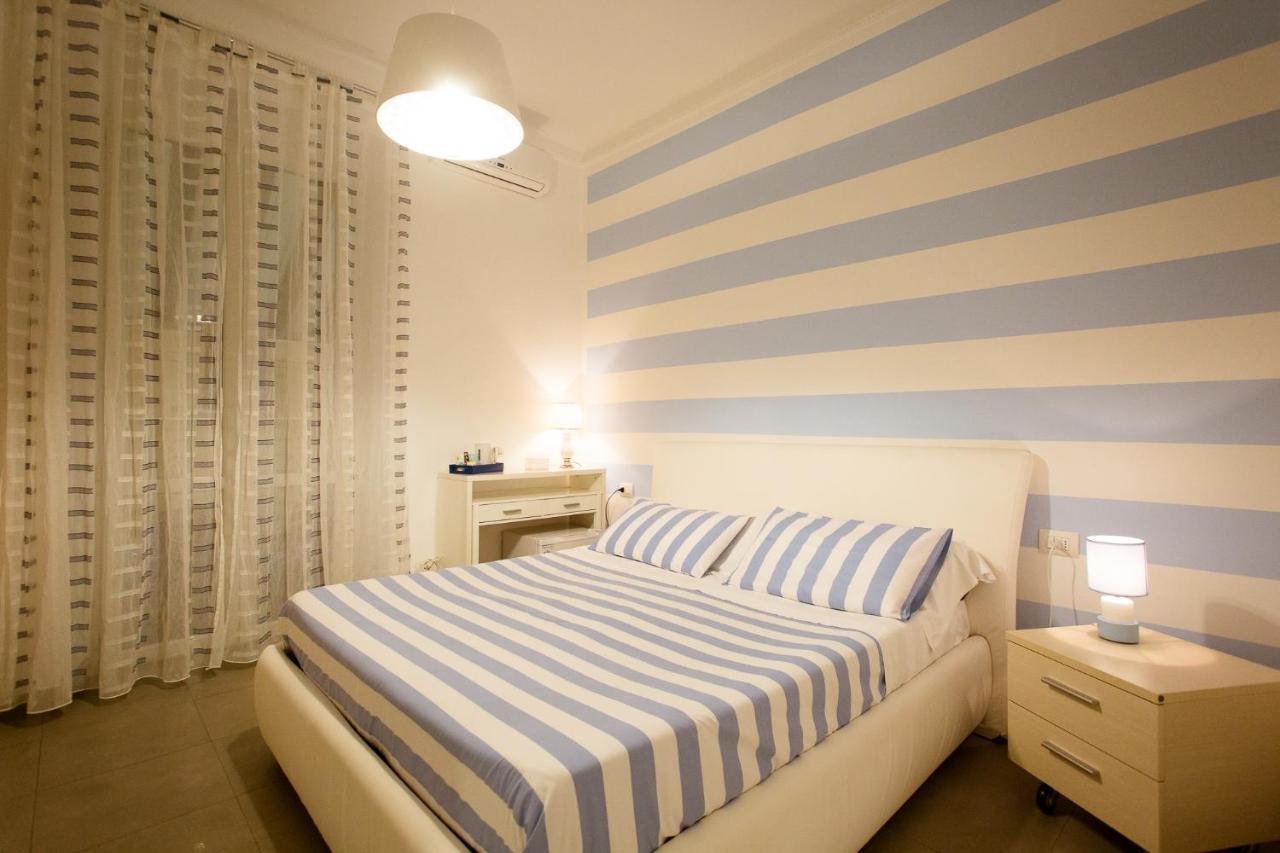 Affittacamere E Appartamenti - Rent Rooms And Apartments Le Camere Nel Corso - Adults Only ラ・スペツィア エクステリア 写真