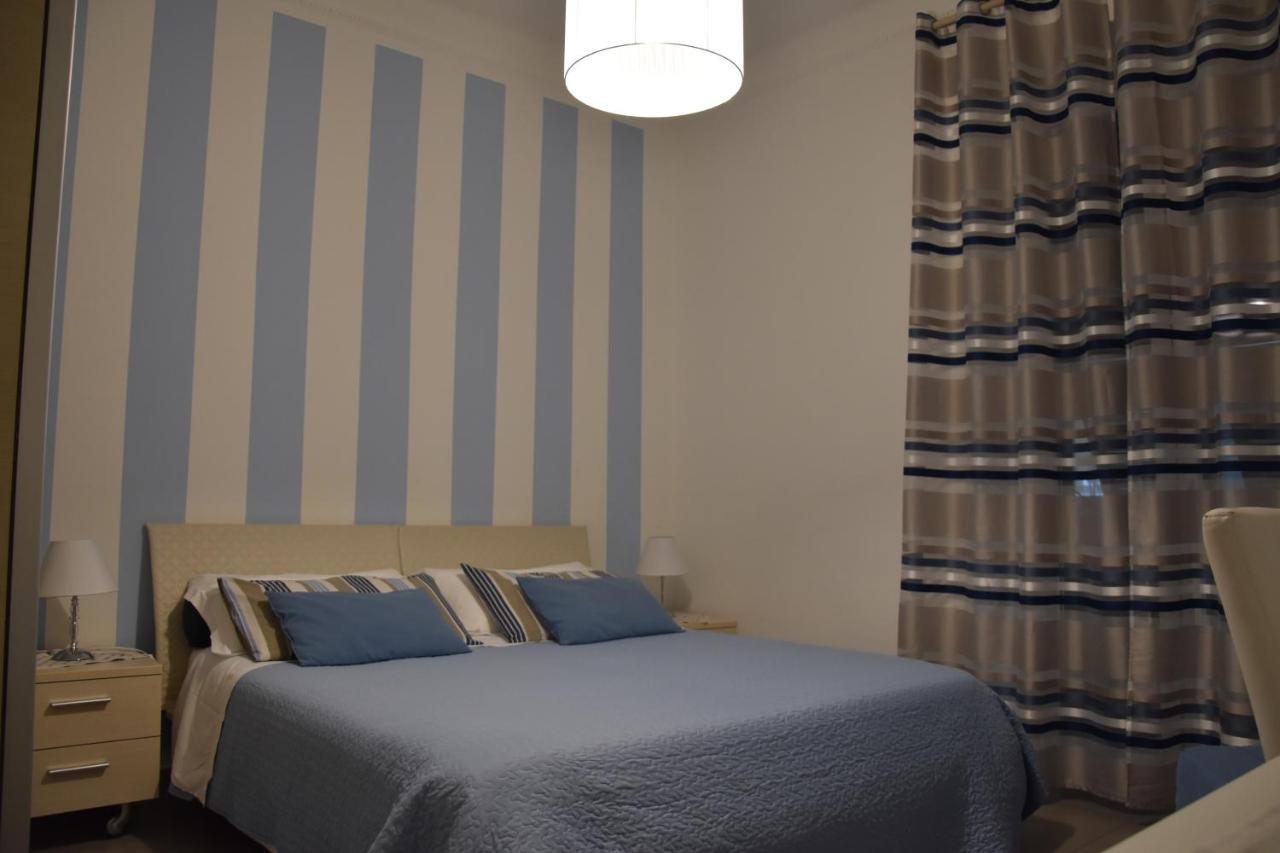 Affittacamere E Appartamenti - Rent Rooms And Apartments Le Camere Nel Corso - Adults Only ラ・スペツィア エクステリア 写真